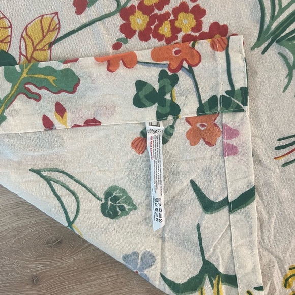 Urban Outfitters Flori Multicolor Floral Shower Curtain - Picture 3 of 4